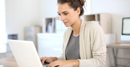 woman at laptop